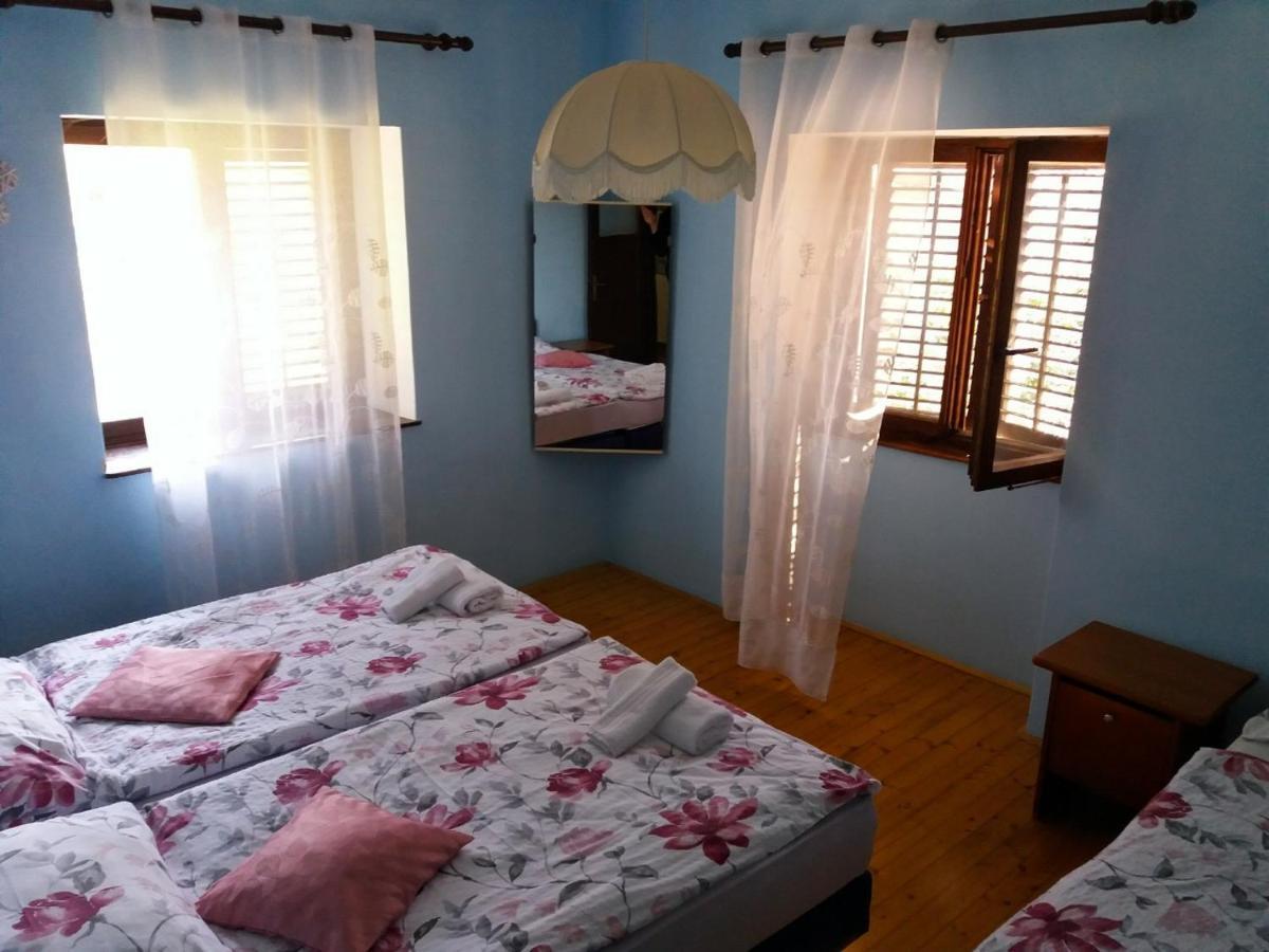 فندق بيرانفي  Apartmaji, Sobe - Obzidje المظهر الخارجي الصورة